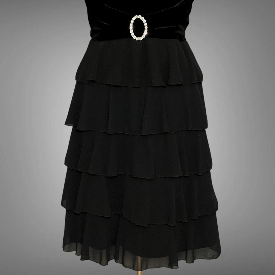 VTG Jessica Howard Womens Dress 12 Black Velvet Halter Tiered Ruffle Whimsigoth - Image 4 of 4