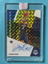 Lonzo Ball 2019-20 Panini Mosaic 01/10 Autographs Gold Pelicans #AM-LBL
