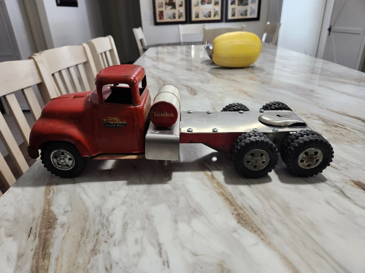 Camion à rampe personnalisé Tonka 1957 - France
