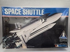 US Airfix 7050 1/144 Scale NASA Space Shuttle Orbiter Plastic Model Kit