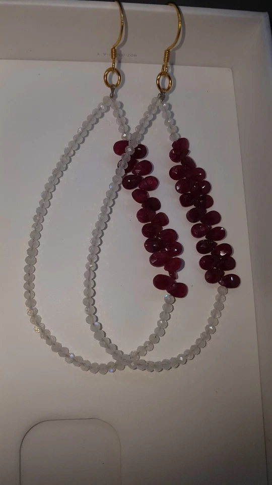 Pietra di luna arcobaleno e pietra preziosa rubino orecchino in argento sterl... - Immagine 3 di 4