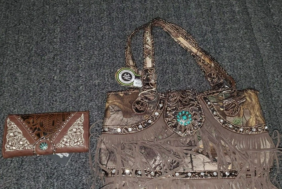 Realtree Xtra Camuflaje Tooled Flecos PIEDRAS DE IMITACIÓN Cartera Bolso Cartera CONJUNTO NUEVO CON ETIQUETAS Foto 2 de 2