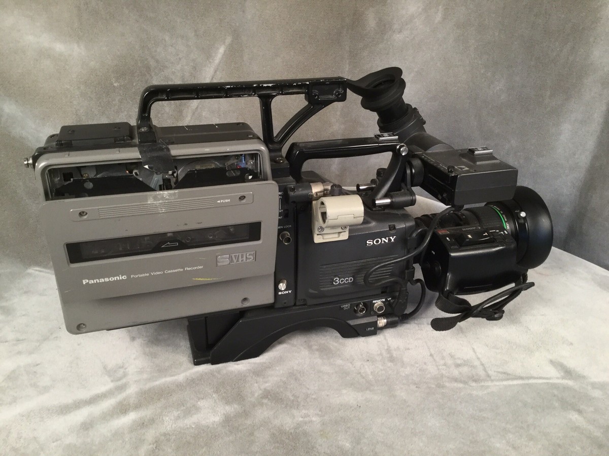 Sony DXC-537 with Panasonic AG-7450 SVHS Back | eBay