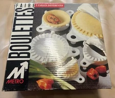 Vintage Metro Dumpling Ravioli Empanada Maker White Set of 5