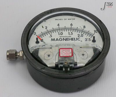 N.⑤ 15685 DWYER MAGNEHELIC DIFFERENTIAL PRESSURE GAUGE,0-10