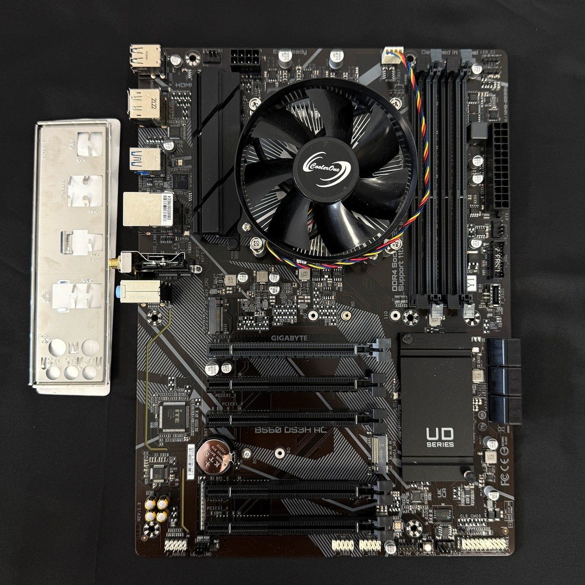 【セット品】 GIGABYTE B560 DS3Hとintel i3-10105 Gigabyte B560 DS3H AC Motherboard Intel i3 10105F CPU Combo LGA