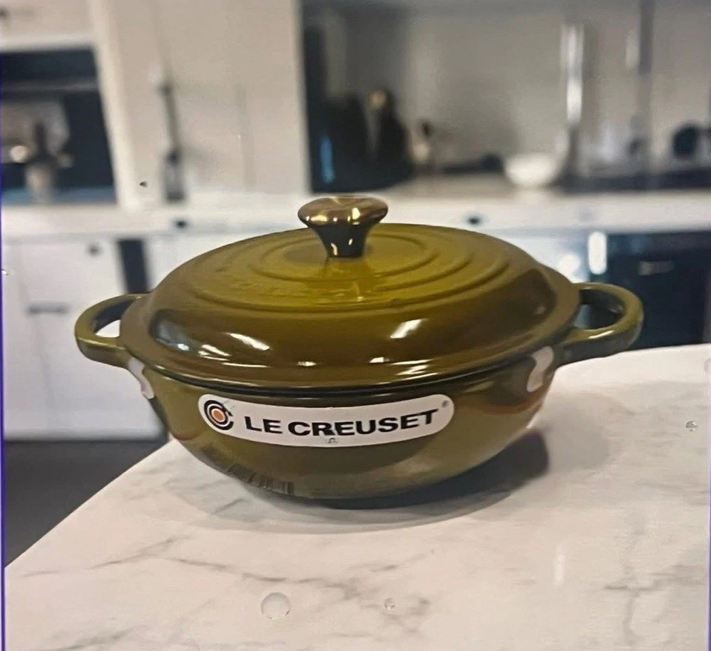 New Le Creuset Enameled Cast Iron Signature In Olive Oven FRANCE