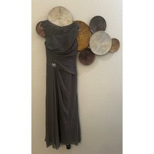 JJ'S House steel gray sleeveless floor length mother of the bride size 6 NWT