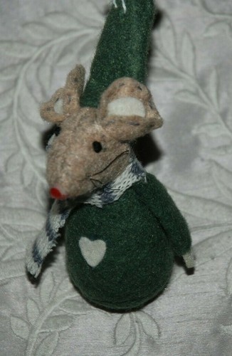Cute Felt Mouse Hanging / Freestanding Christmas Decoration - Picture 2 of 9