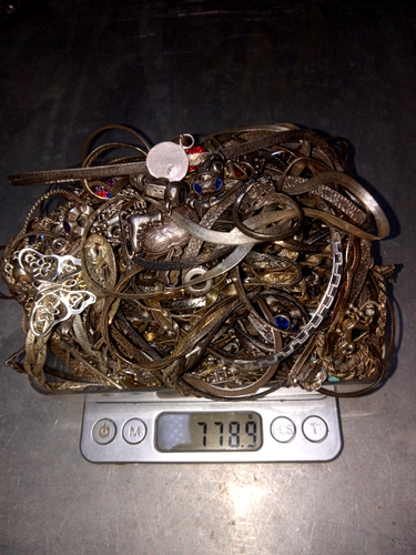 LOT OF WEARABLE OXIDIZED 925 , TOTAL 778.9 GRAMS
