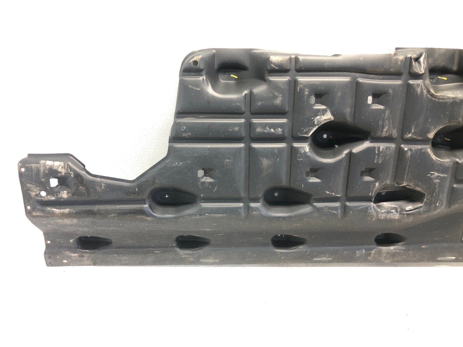 2017-2020 MASERATI LEVANTE LEFT RIGHT SIDE UNDER BODY SPLASH GUARD SHIELD OEM