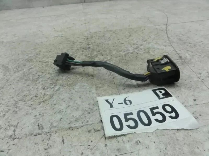 Power Window Switch L300 2005 Saturn Right Passenger Side Rear Back Door OEM - Image 2 of 4