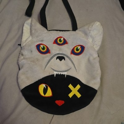 Meow Wolf Cat Face Round Circle Crossbody Bag Zip Closure Black/White