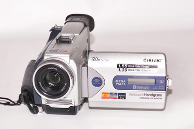 Sony Handycam DCR-TRV50 Bluetooth Mini DV Camcorder w/NightShot + Sony Handycam DCR-TRV50 Bluetooth Mini DV Camcorder w/NightShot +
