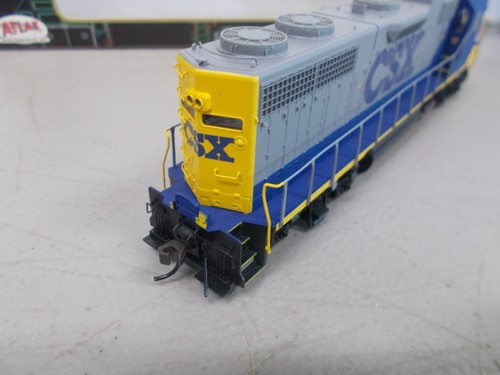 ATLAS MASTER SERIES # 8969 ~ CSX GP38 POWERED LOCOMOTIVE WITH DCC~ HO SCALE - Picture 6 of 10