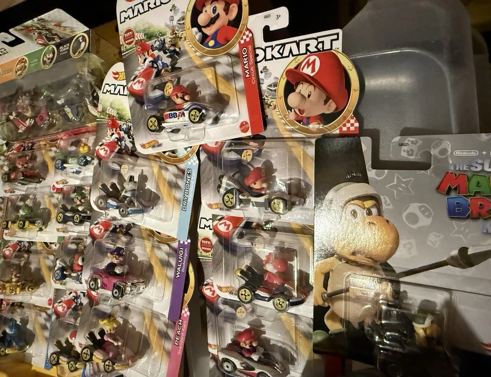 Mario Kart Hot Wheels Lote 45 Karts Nuevo Precintado.  Huesos secos Lakota Rosalina ++ Foto 3 de 4