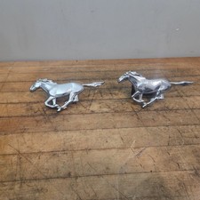 2 Vintage 1970s Ford Co Mustang grille emblem ornament D5ZB-8216-AA Chrome