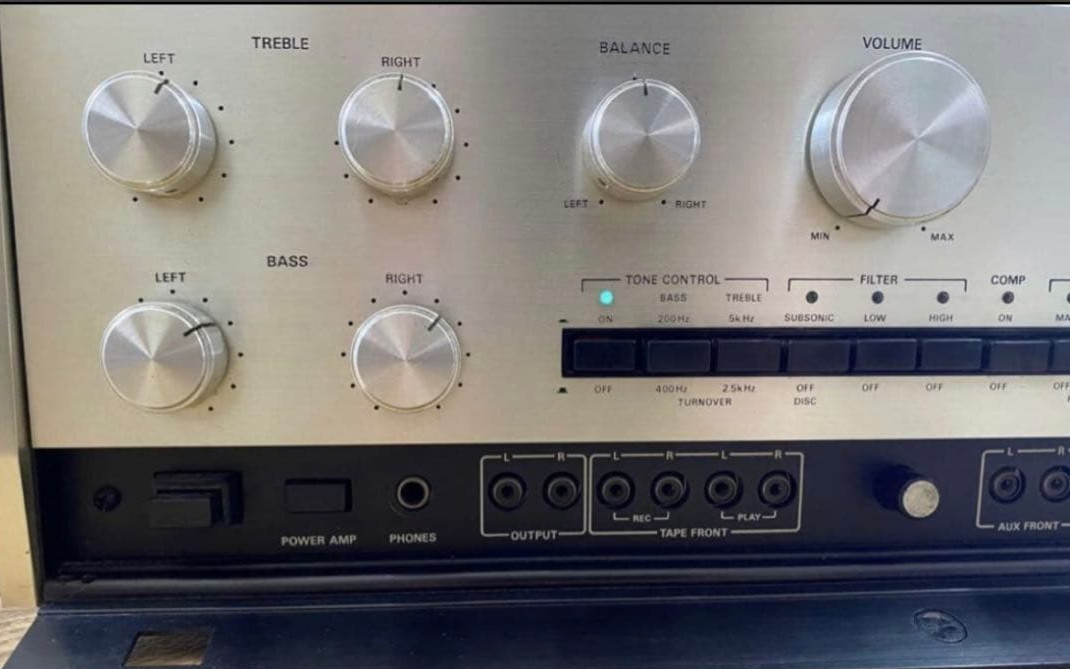 ACCUPHASE C-200 Stereo Control Amplifier PreAmplifier Preamp