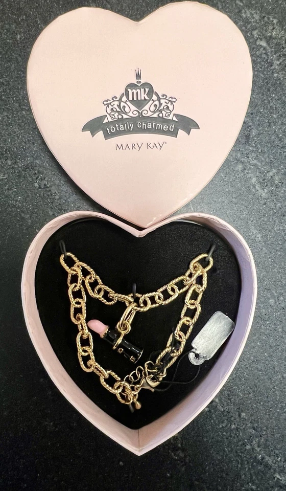Mary Kay Totalmente Encantada "Besada por el Éxito" Logro Pulsera Caja y Dije Foto 2 de 4