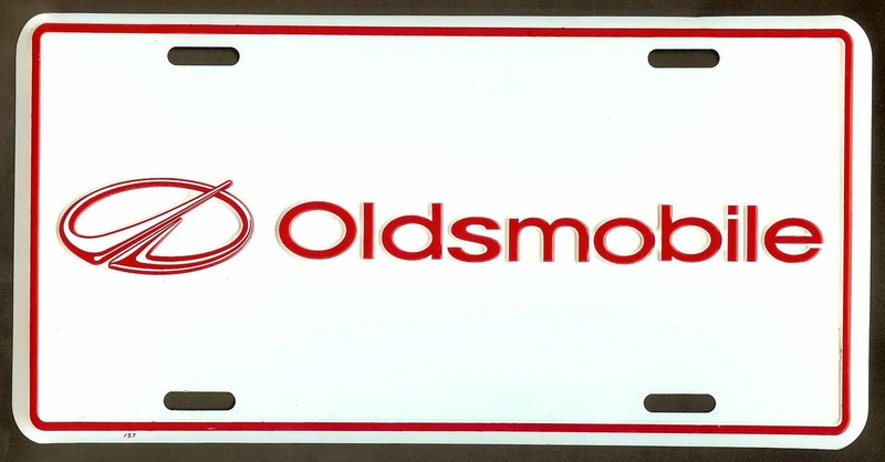 OLDSMOBILE METAL LICENSE PLATE AUTO TAG NUMBER #2090-00