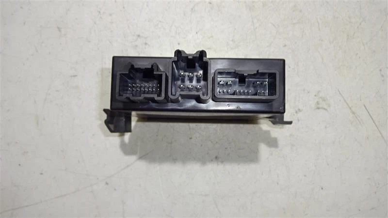 Módulo de puerta levadiza ID: 25795389 compatible con 08 Enclave 662887 Foto 3 de 4