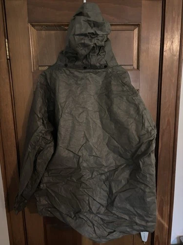 Frogg Toggs Green Rain Jacket image 4