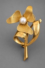 18K Yellow Gold Flower with Pearl WTV 750 Brooch Pin Italy 5.59 grams