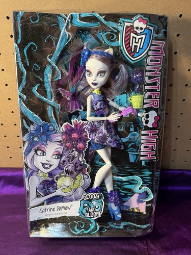 Monster High Gloom And Bloom Catrine Renew - Picture 1 of 2