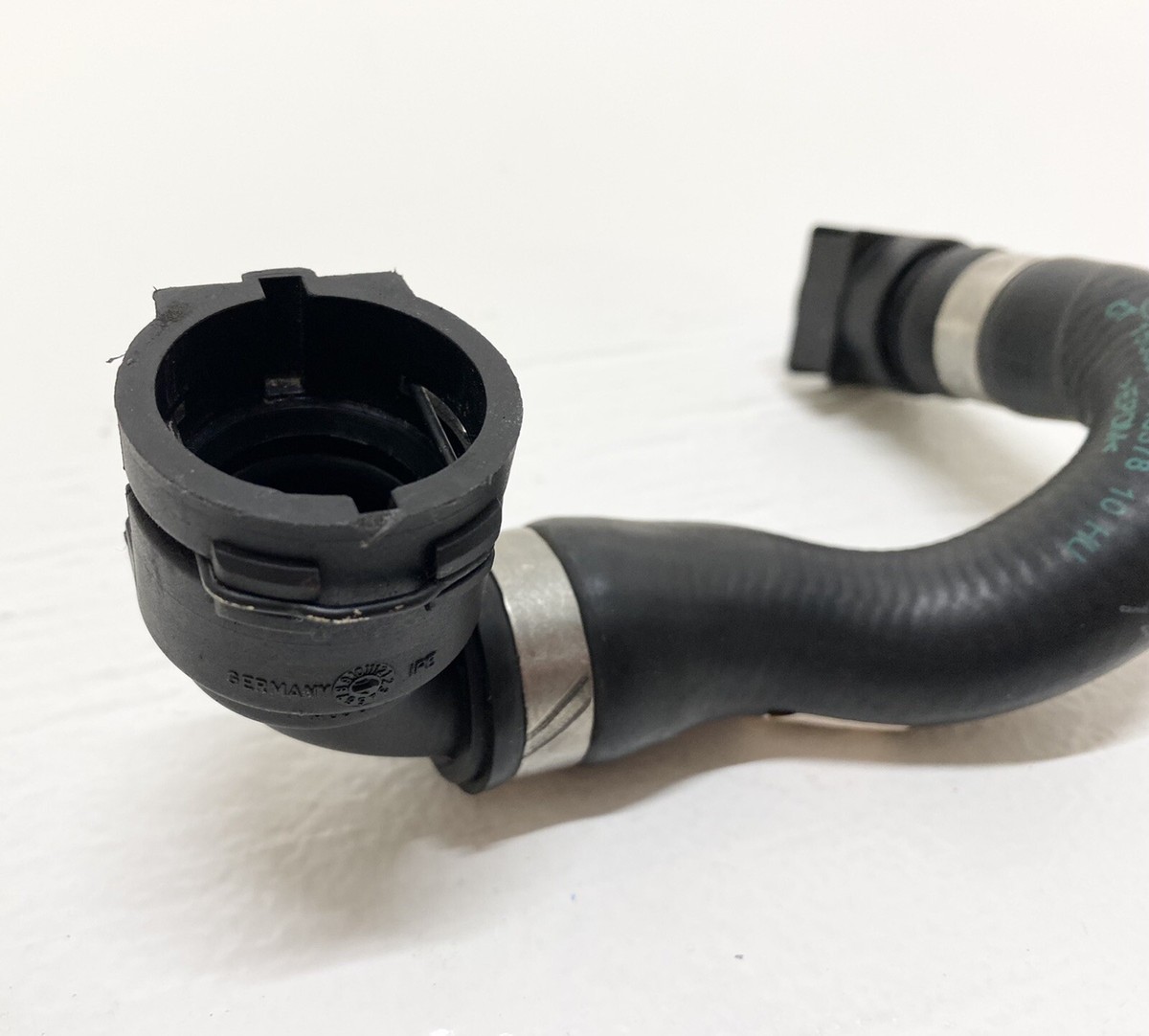 12-16 OEM BMW F30 N55 Heat Exchanger Oil Hose 17127640287 F22 F33 