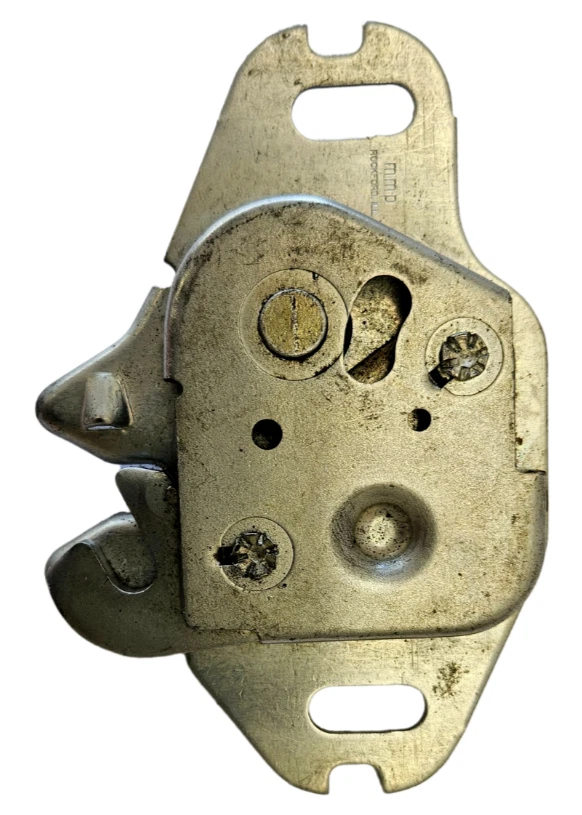 Plymouth Fury I Fury II Fury III 1970-1971 cierre de maletero 2999800 nuevo en stock Foto 2 de 4