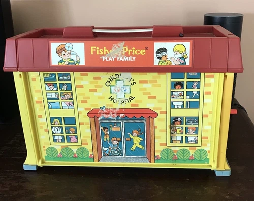Vtg 1976 Fisher Price Play Family Children's Hospital 931 + PEOPLE & FURNITURE