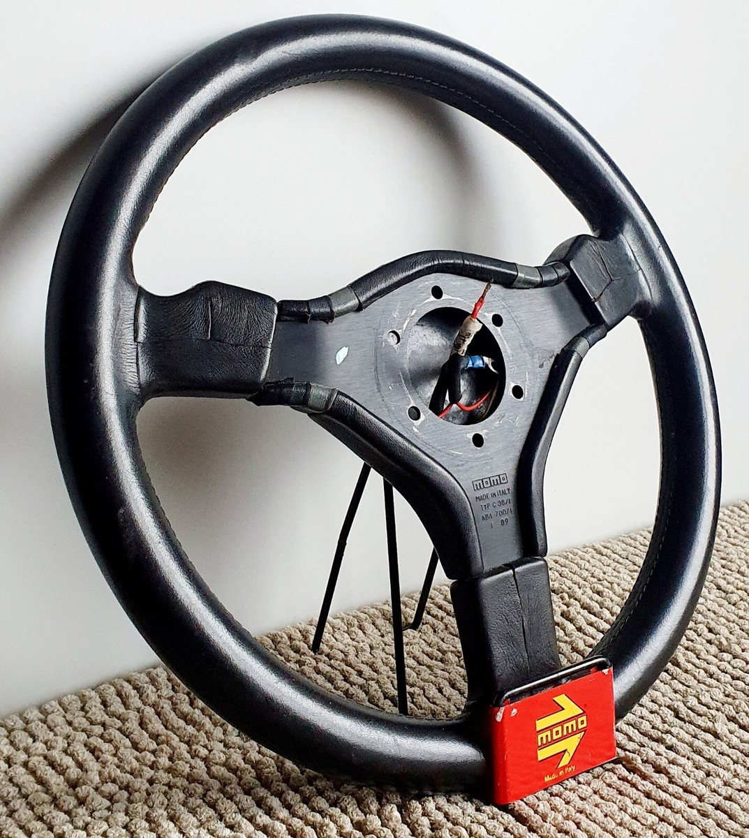 MOMO Zender VERY RARE authentic leather steering wheel 360mm MOMO Zender VERY RARE authentic leather steering wheel 360mm