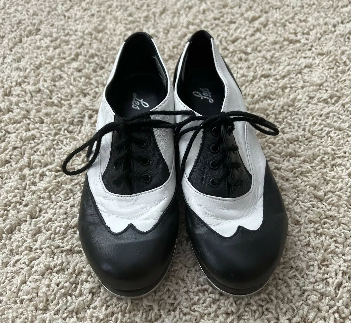 Leo's black and white hotsell tap shoes