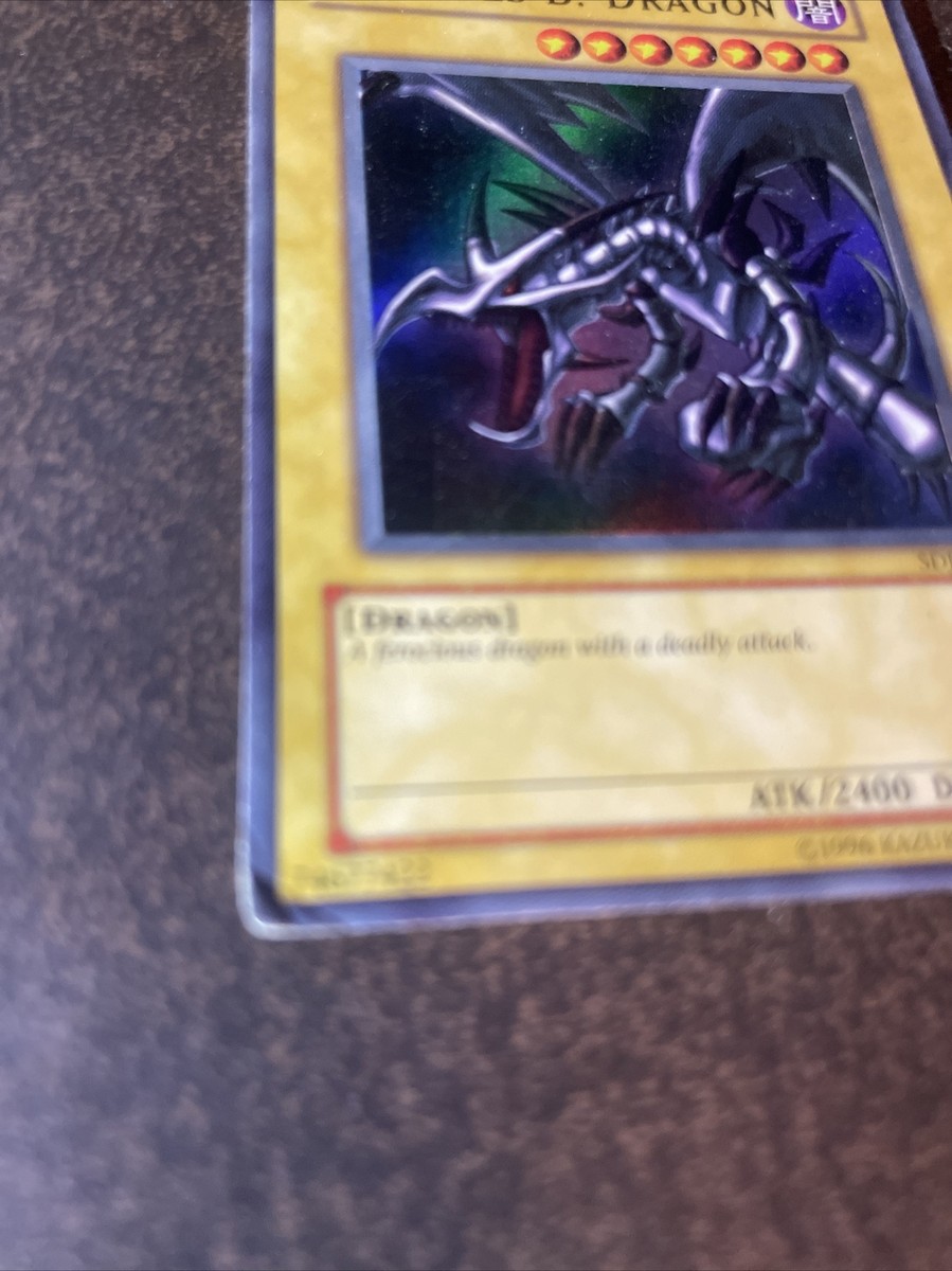 MP Yugioh Red-Eyes Black Dragon SDJ-001 Unlimited Edition Holo Rare Yu-Gi-Oh! 