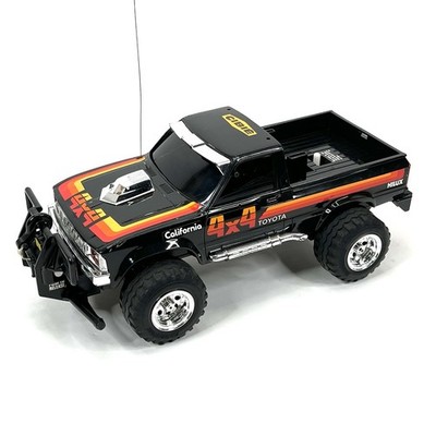 Vintage NIKKO Toyota Hilux 4WD Winch RC Truck 1/16 w/ Remote Japan