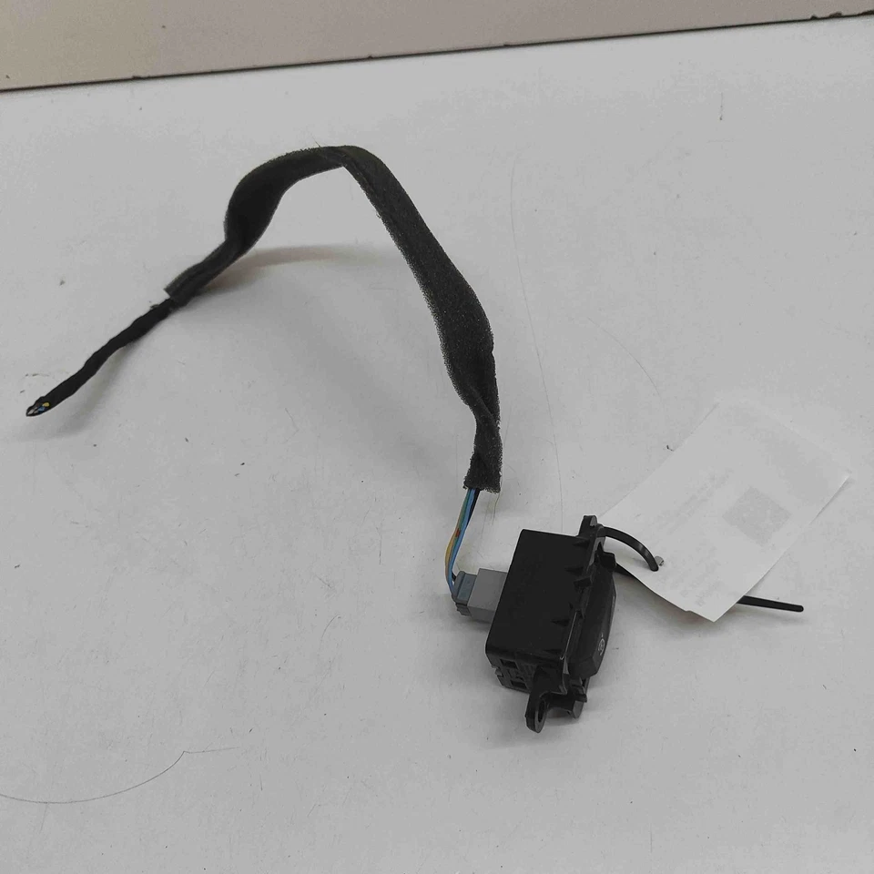 RENAULT MEGANE CC Cruise Control Switch 1015009001 1.6 Diesel 96kW 2014 - Image 2 of 4