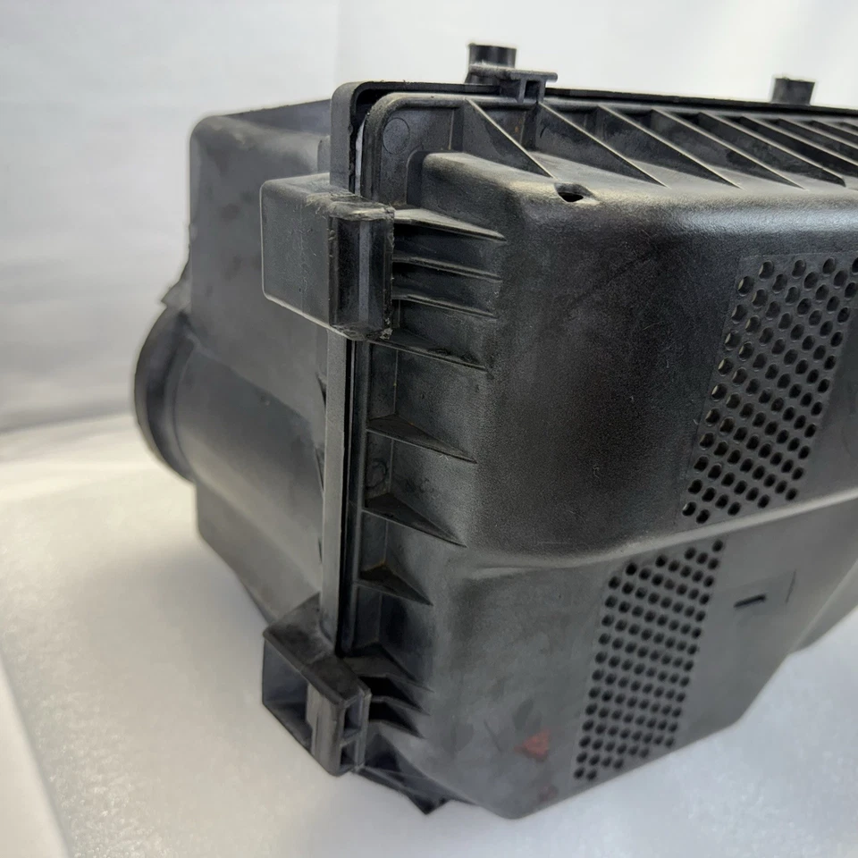 Caja de carcasa de filtro de filtro de aire 96-98 Porsche 911 993 3.6 99311003008 OEM Foto 2 de 4