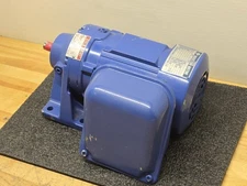 Sumitomo SM-Cyclo Gearmotor CNHM01-6065YA-B-43, 1/8 HP, approx. 40 RPM, 480VAC