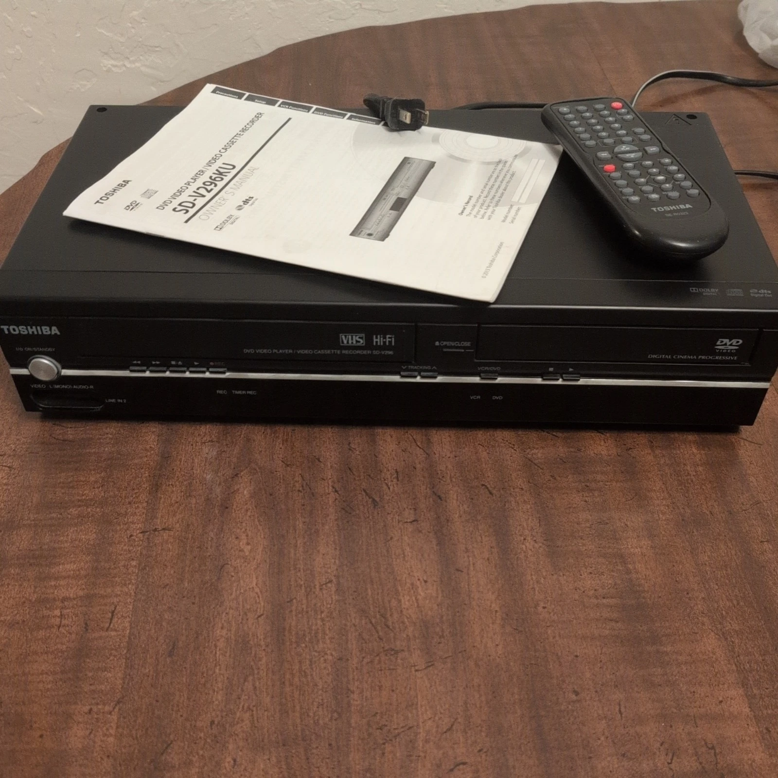 Toshiba SD-V296-K-TU DVD VCR VHS Player Recorder Combo Tested - No Remote