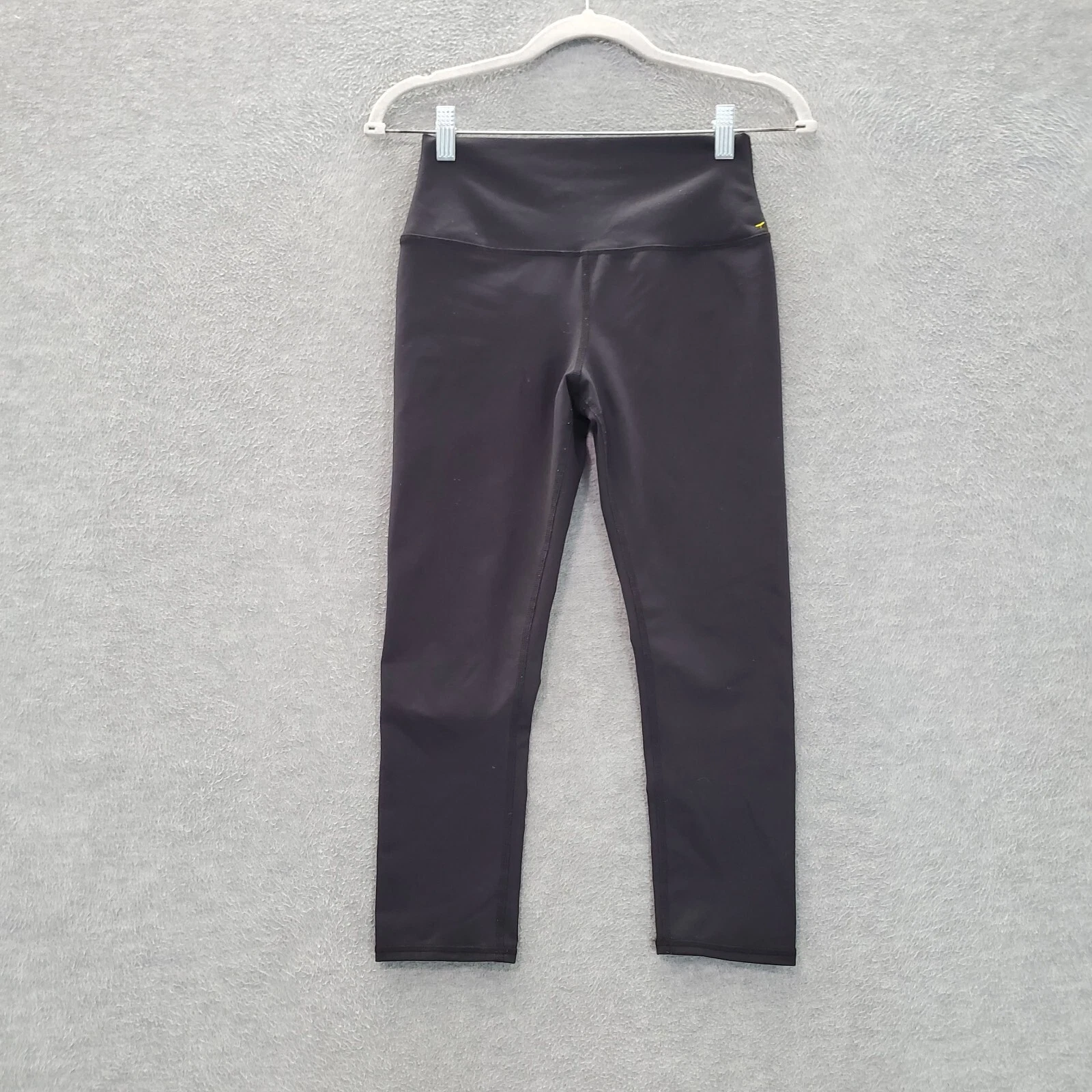 alo-yoga activewear mid rise capri 21 in inseam leggings