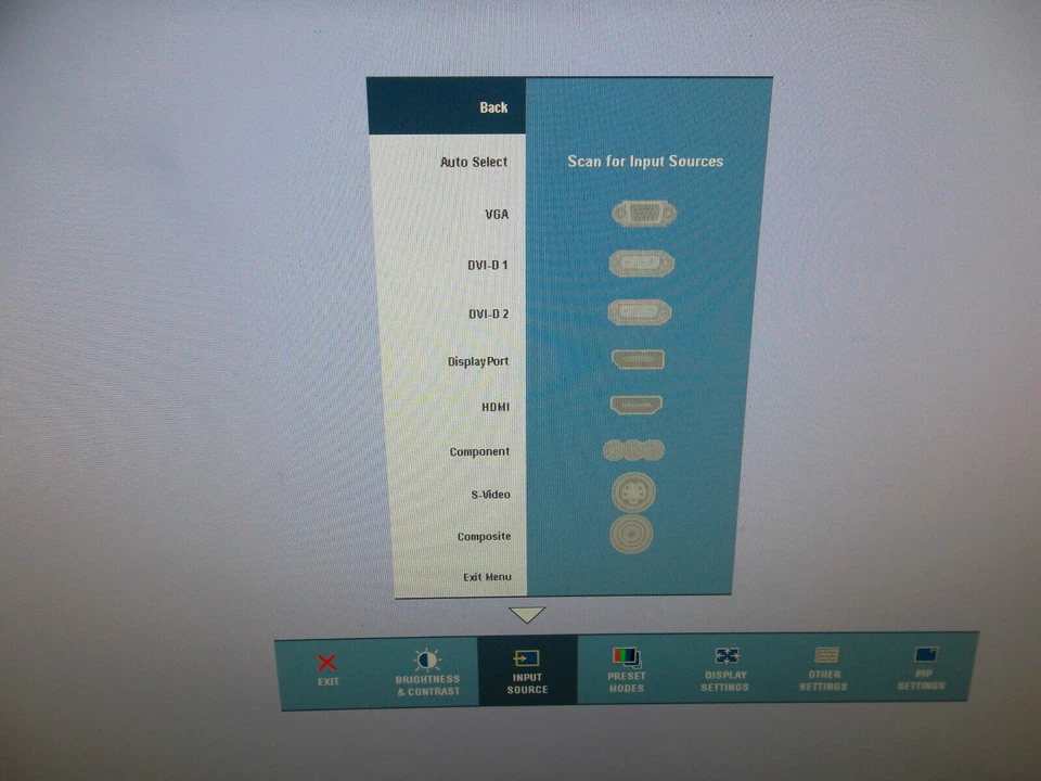 🔥Dell 2408WFP 24" Wide LCD Monitor w/4-Port USB HDMI VGA DVI DP 2408WFPb G283H - Image 4 of 4