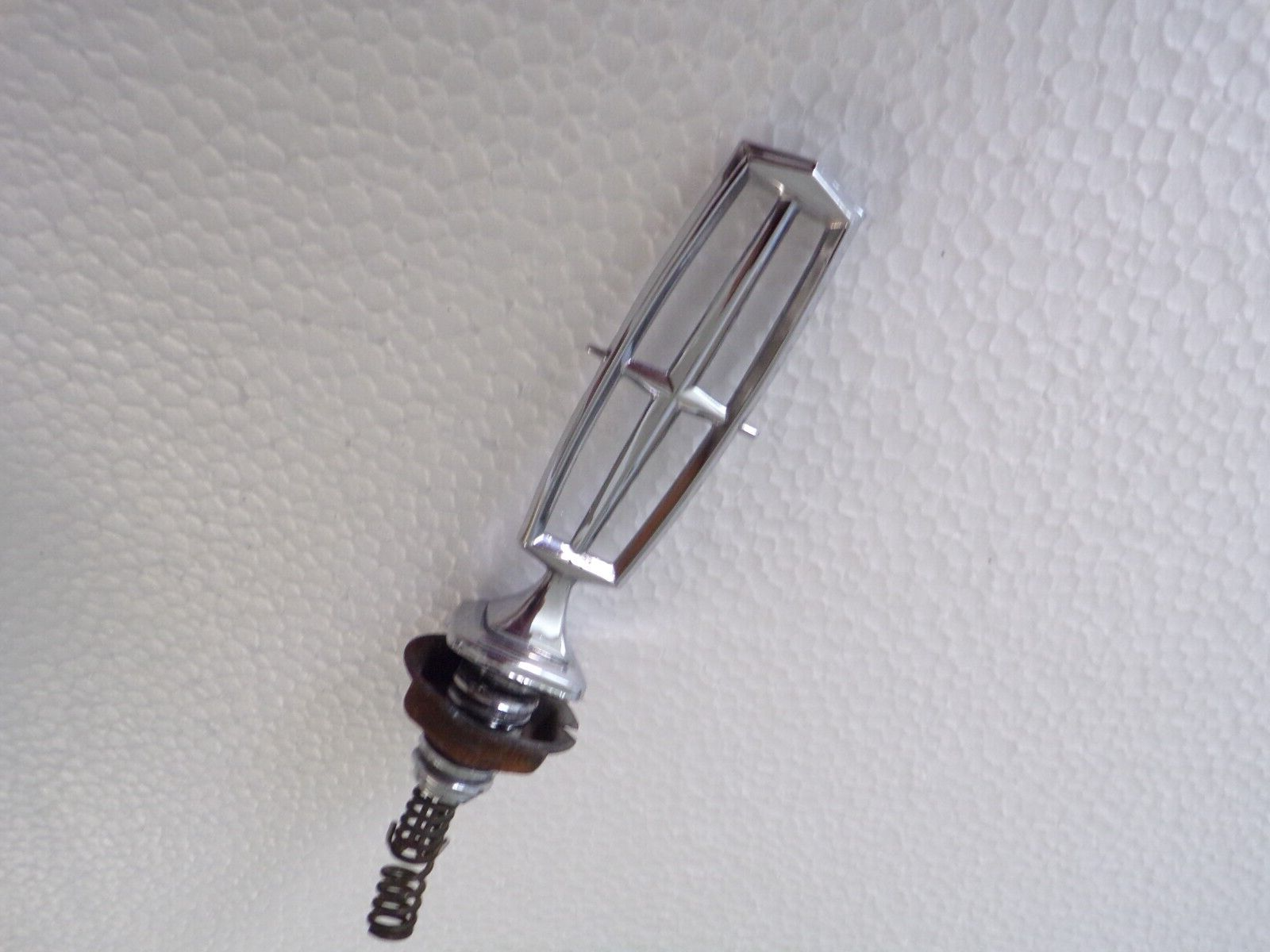 19901997 Lincoln Town Car Hood Ornament Logo Emblem Chrome OEM Factory