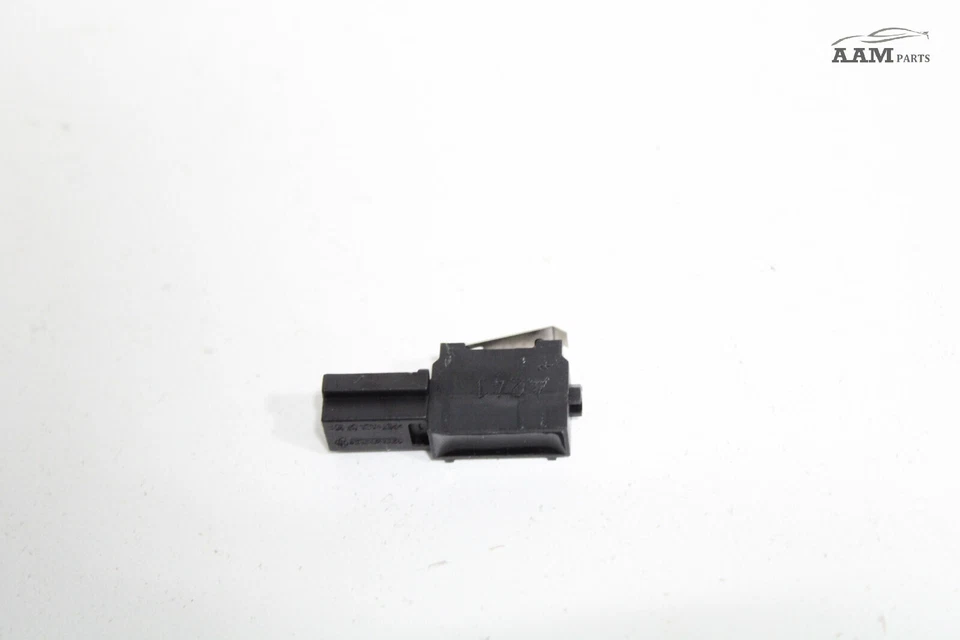 BMW 335I XDRIVE 328I F30 2011-2018 interruptor de manija de liberación de tapa de maletero trasero izquierdo OEM Foto 3 de 4