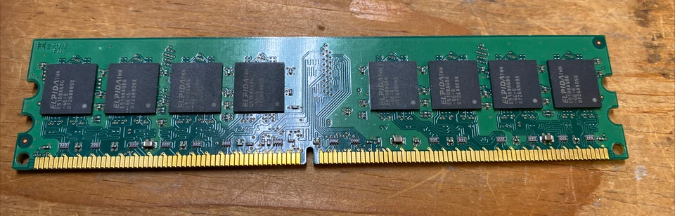 Elpida 512MB 1Rx8 PC2-5300U-555  * EBE51UD8AGWA-6E-E *  Memory Module - Image 4 of 4