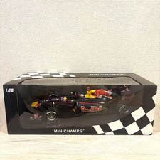 MINICHAMPS 1/18 Red Bull RB7 S. Vettel 2011 New