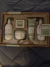 BATH/SPA GIFT SET - Aromatherapy Set With Botanical Extracts  