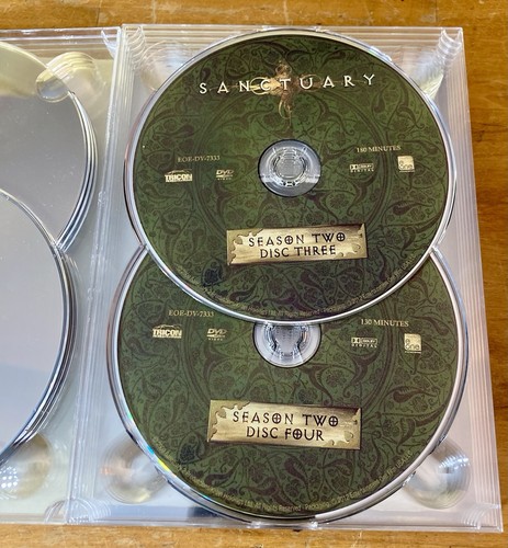 Sanctuary: The Complete Series Seasons 1-4 DVD Complete Box Set EUC - Foto 12 di 17