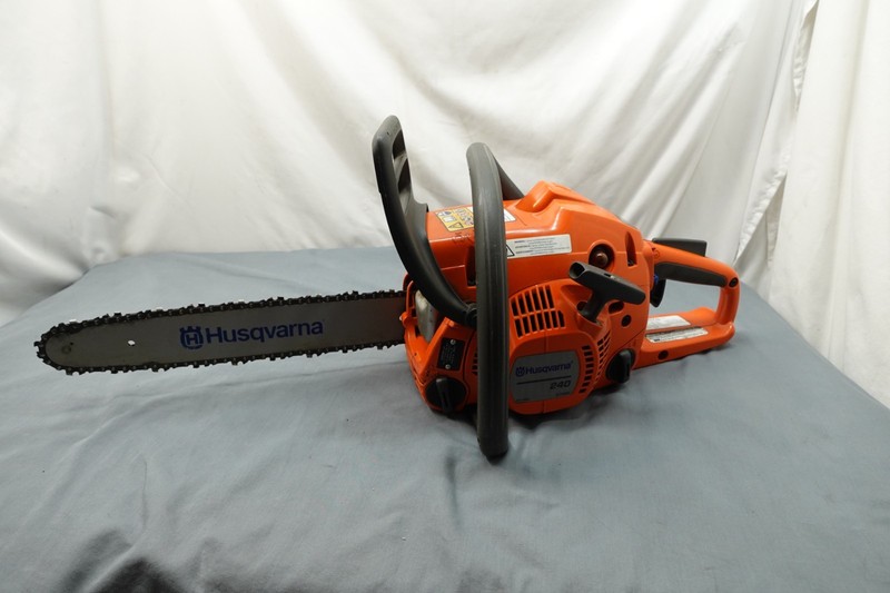 HUSQVARNA 240 X-TORQ HANDHELD GAS POWER 14" CHAIN SAW 38CC