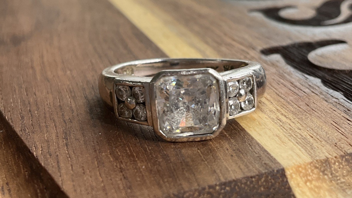 TM 925 Sterling Silver Square CZ Ring Size 7.5 Vintage Style