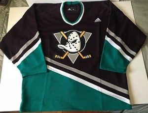 anaheim ducks throwback jersey